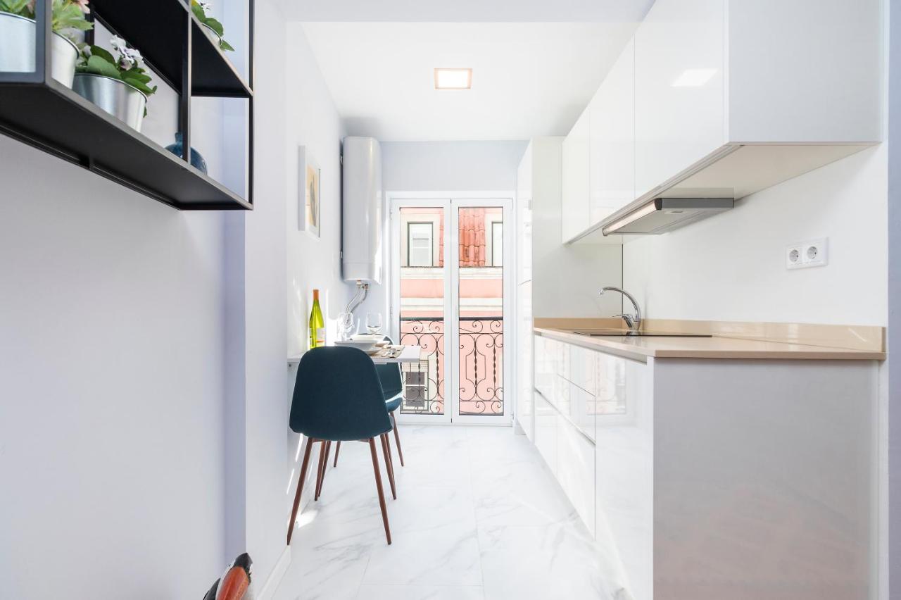 Appartement Perfect 1 Bed In Chiado With Aircon à Lisboa Extérieur photo
